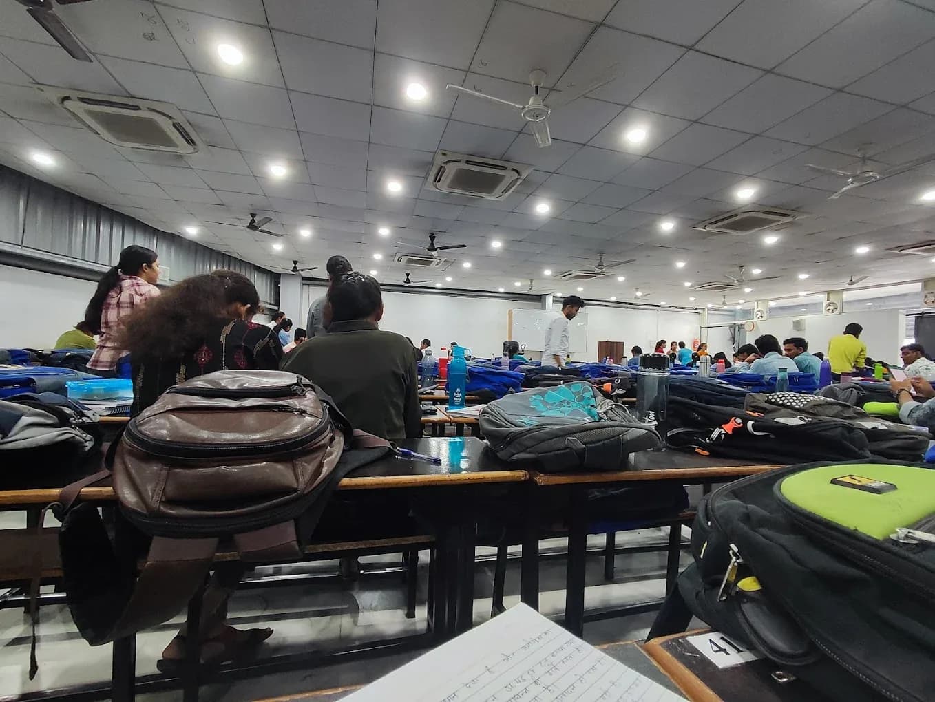 Aakar IAS Indore classroom