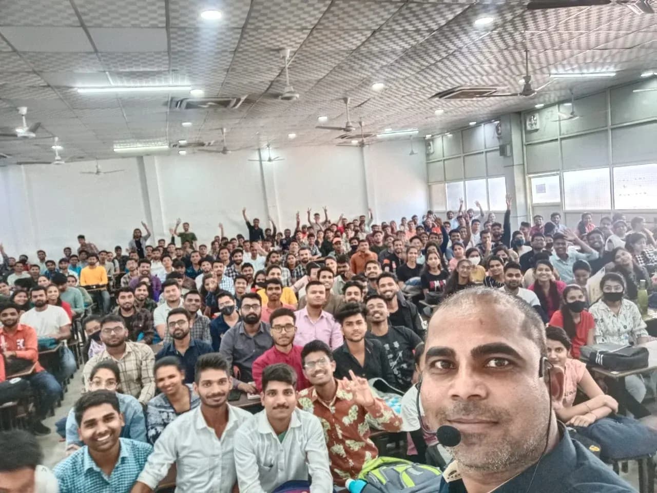 Aakar IAS Indore batch