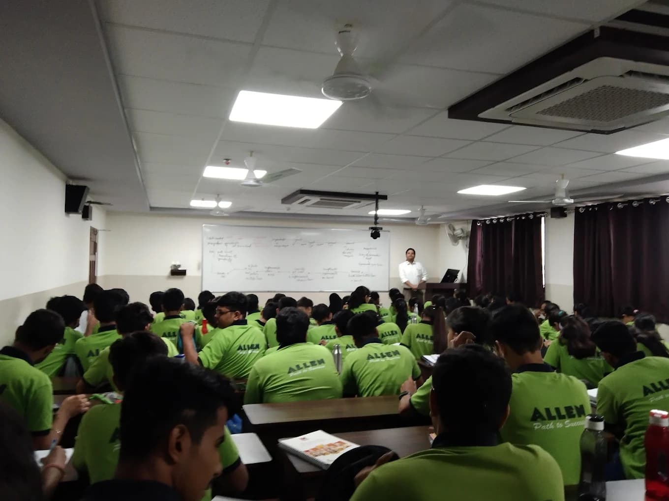  ALLEN Indore classroom