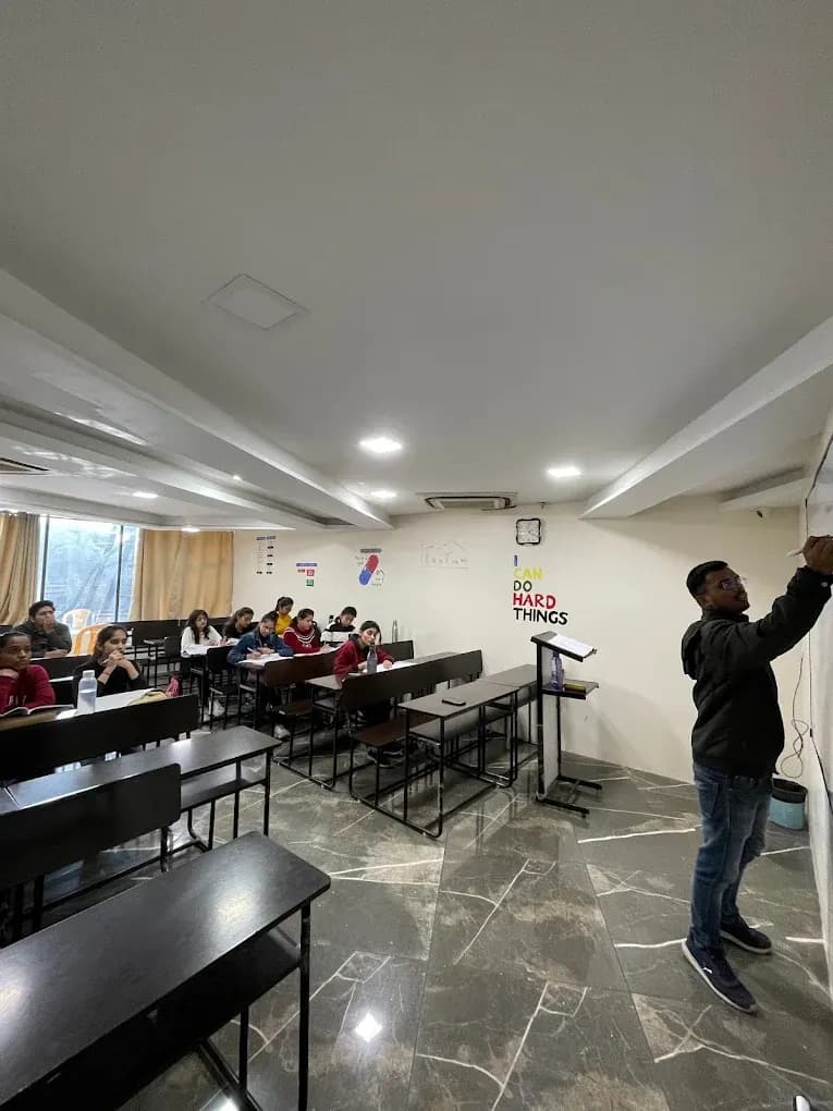 CH EdgeMakers classroom